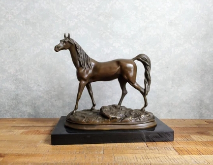 arabian horse statue